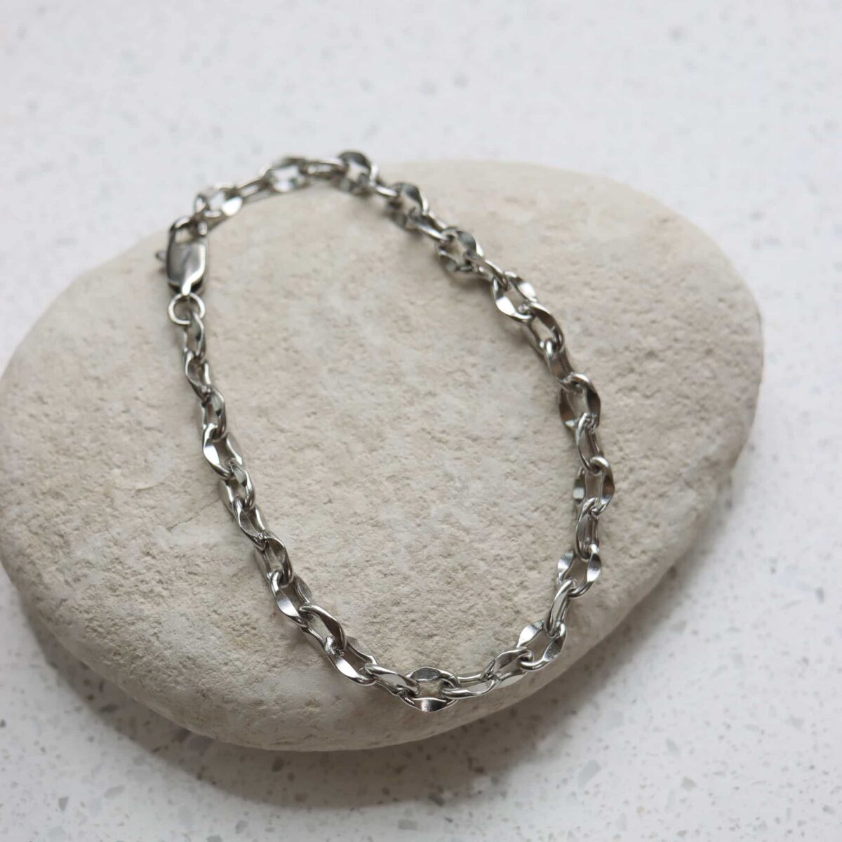 Collided bracelet silver