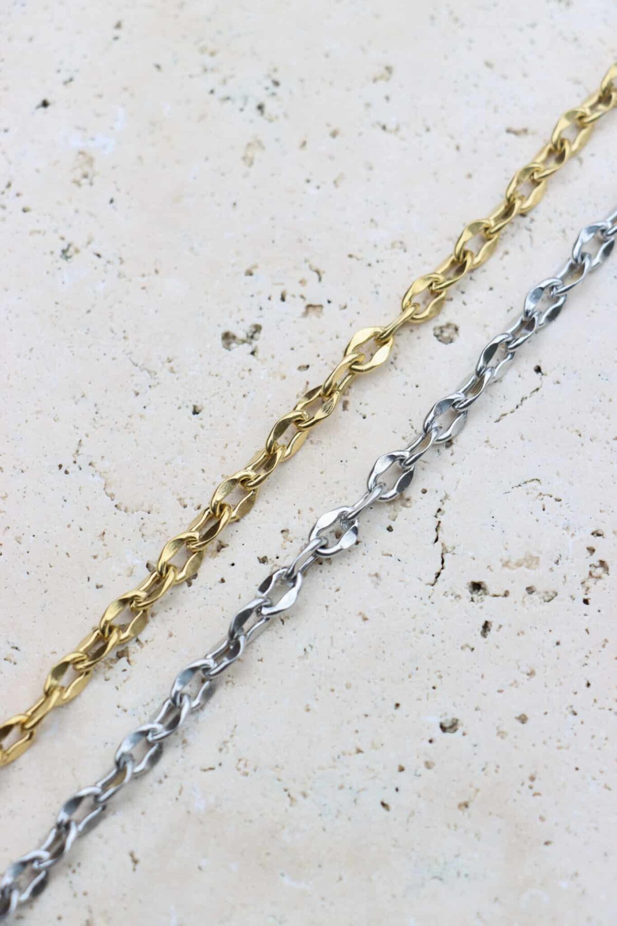 Collided bracelet silver