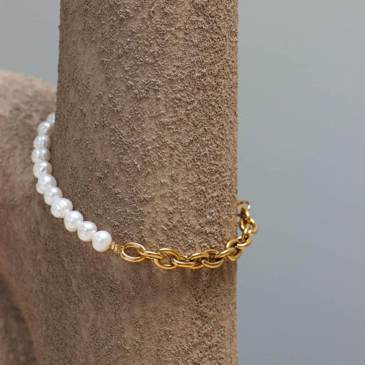 Half pearl bracelet gold